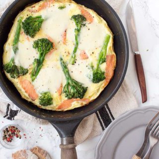 frittata de salmón y bimi