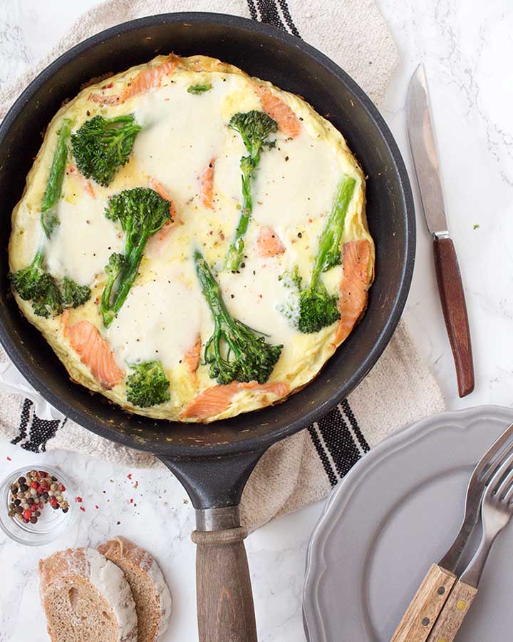 frittata de salmón y bimi