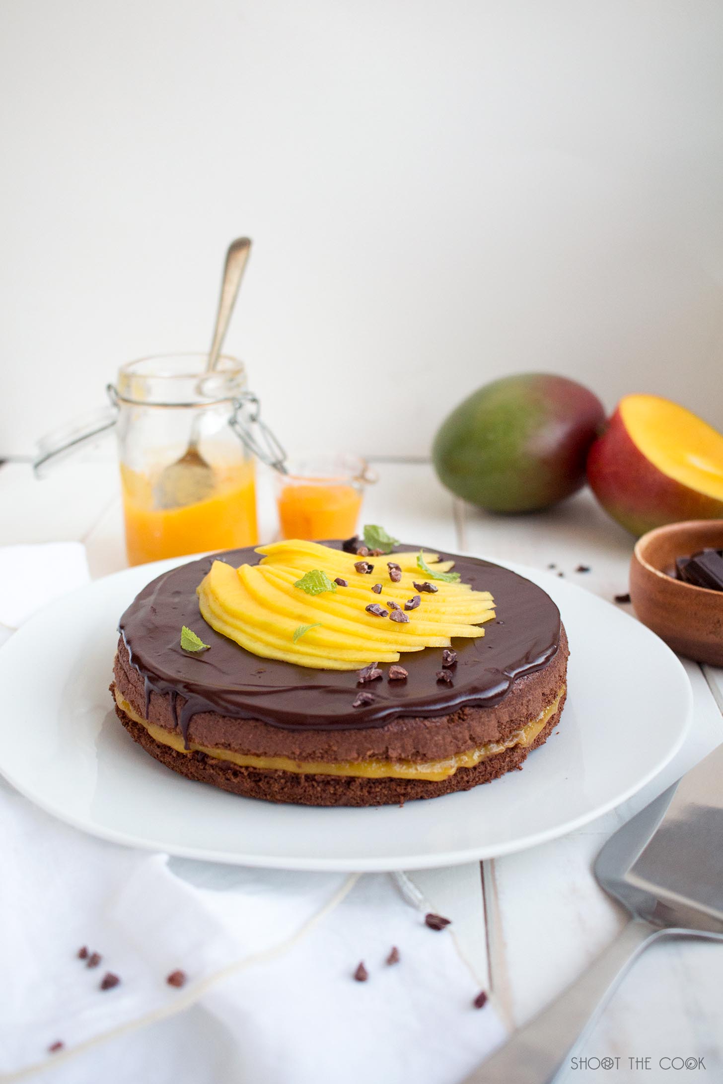 tarta de chocolate y mango